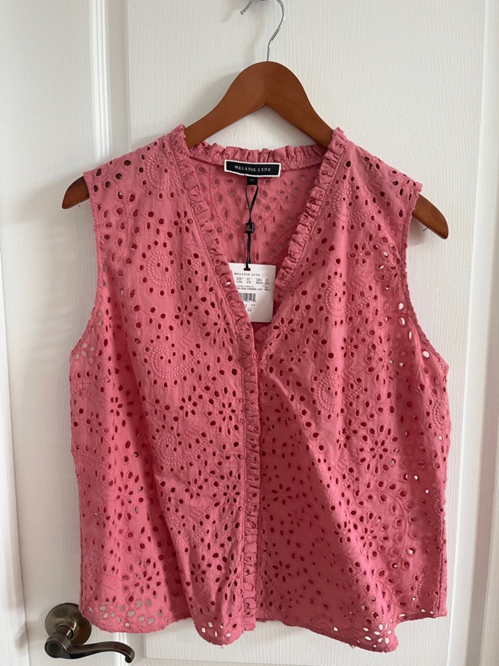 Melanie Lyne Dusty Rose Eyelet V-Neck Sleeveless Camisole